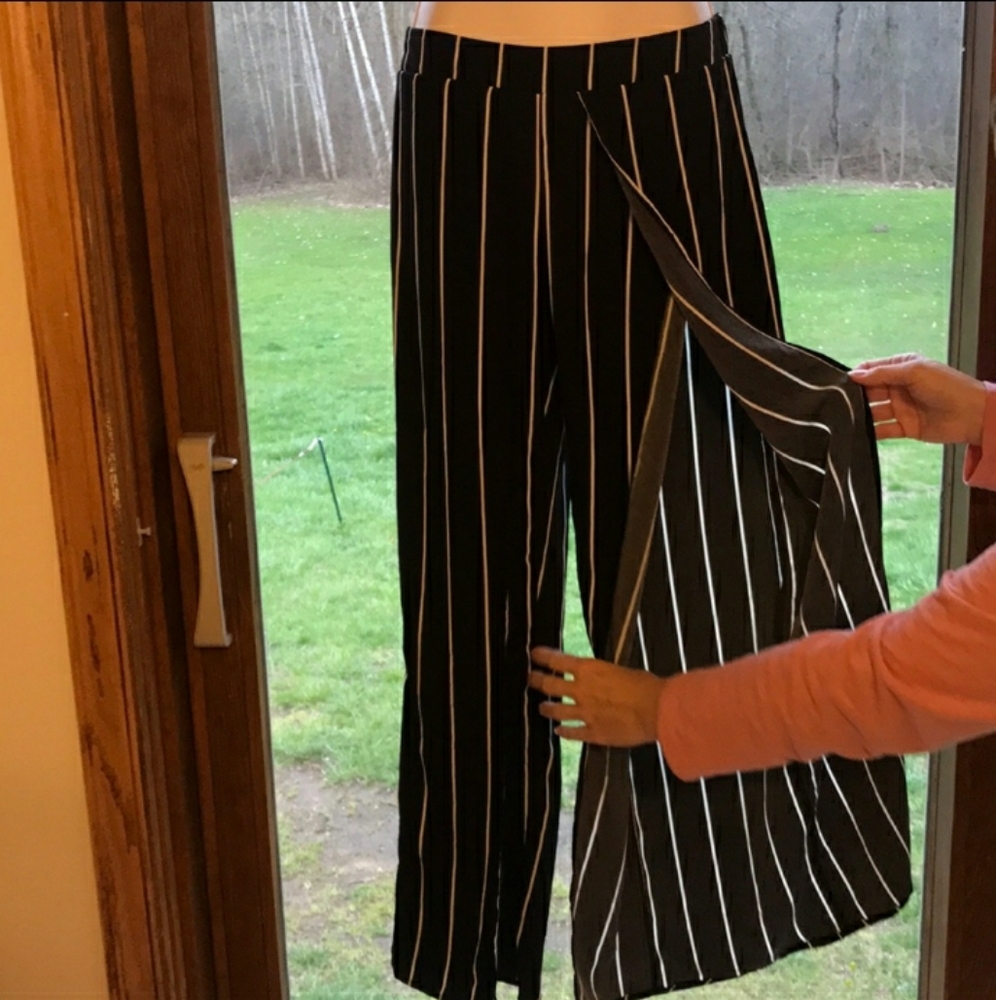 Rue21 black and white palazzo pants